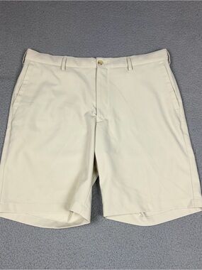 Peter Millar Golf Shorts Cream Flat Front Performance Pockets Stretch Casual